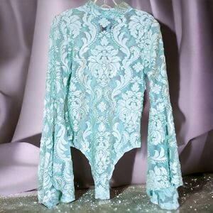 Fashion Nova mint green gold metallic accent lace flare sleeves bodysuit NWT
